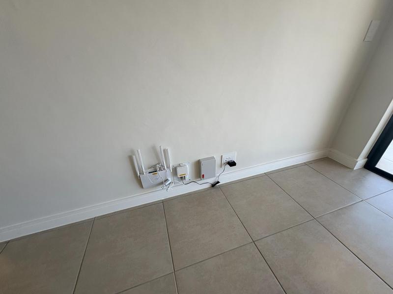 To Let 1 Bedroom Property for Rent in Richwood Western Cape